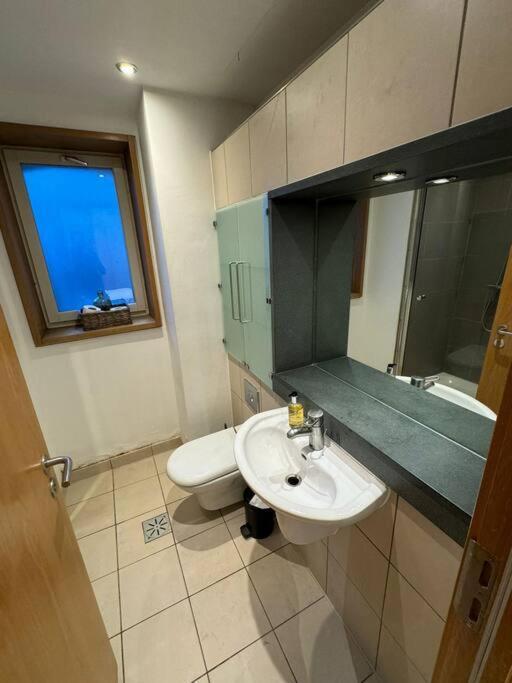 1 Bedroom In Piccadilly Circus St James Cov1 Лондон Екстер'єр фото